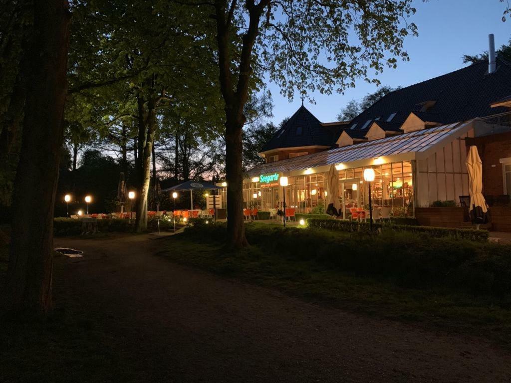 Hotel Seegarten Gmbh Barmstedt Eksteriør billede